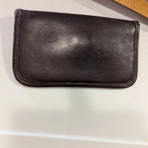 Coach Vintage Leather Clutch Rare Turnlock Goldtone Clasp 1980's - Picture 10 of 11